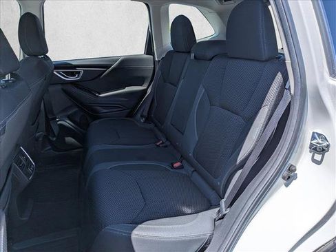 Used 2024 Subaru Forester Premium AWD/4WD image 18