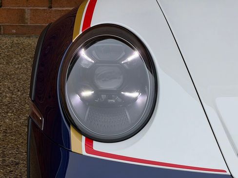 Certified 2024 Porsche 911 Dakar image 12