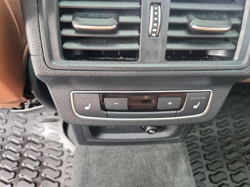 Used 2024 Audi Q5 e Prestige image 12