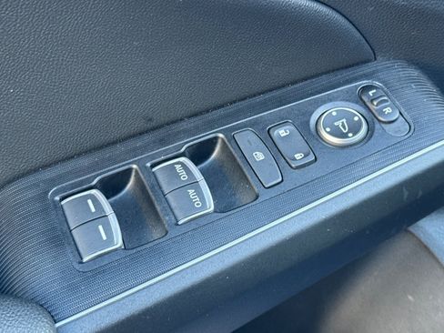 Used 2023 Honda Civic Touring image 13