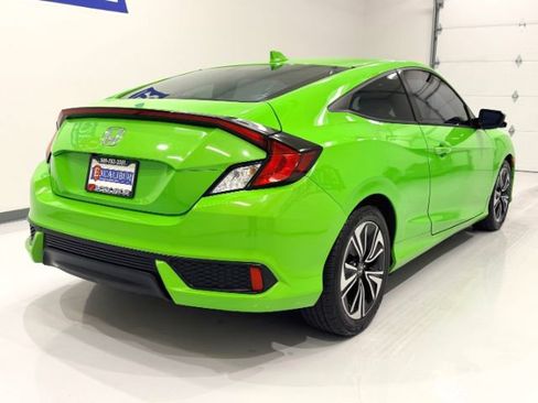 Used 2018 Honda Civic EX-T image 11