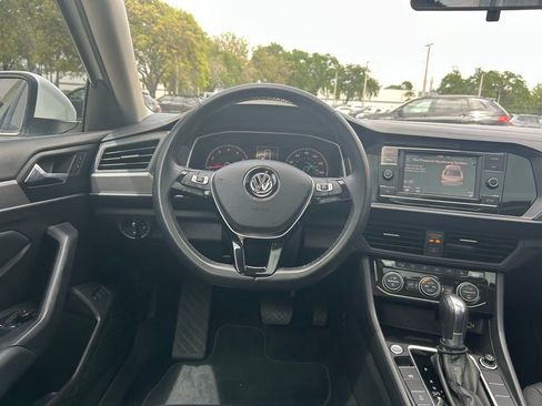 Used 2019 Volkswagen Jetta SE image 46