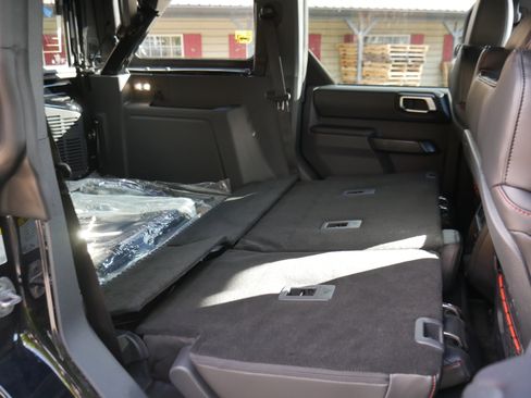 New 2025 Ford Bronco Raptor w/ Interior Carbon Fiber Pack AWD/4WD image 33