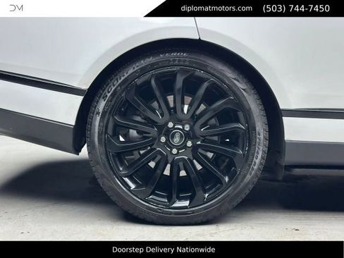 Used 2021 Land Rover Range Rover P525 Westminster Edition LWB AWD/4WD image 43