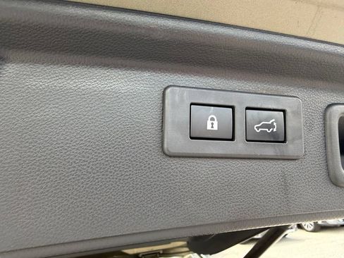 Used 2024 Subaru Forester Wilderness w/ Convenience Package AWD/4WD image 10