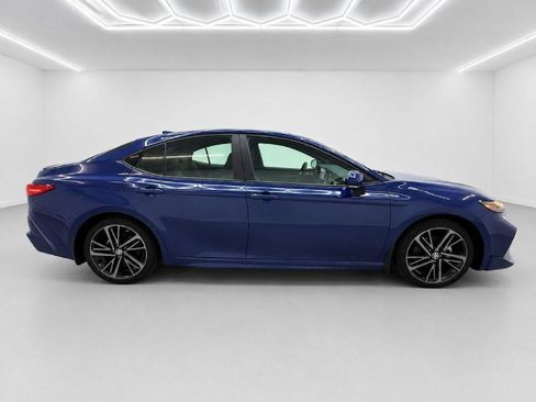 Used 2025 Toyota Camry XSE w/ Premium Plus Package AWD/4WD image 2