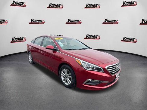 Used 2015 Hyundai Sonata SE w/ Option Group 09 FWD image 3