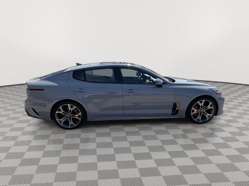 Used 2020 Kia Stinger GT1 image 9