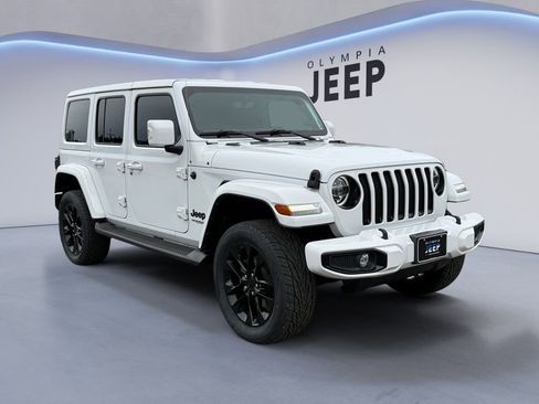 Certified 2022 Jeep Wrangler Unlimited Sahara image 9