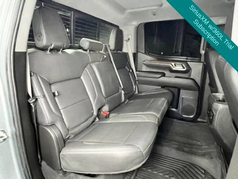 Used 2025 Chevrolet Silverado 1500 LT Trail Boss w/ Convenience Package II AWD/4WD image 15