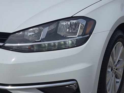 Used 2019 Volkswagen Golf SE FWD image 10