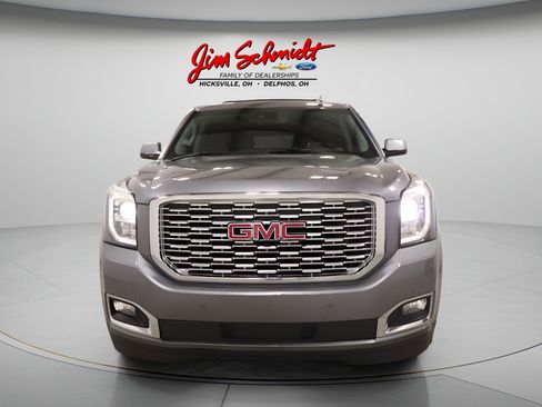 Used 2020 GMC Yukon XL Denali w/ Open Road Package AWD/4WD image 3