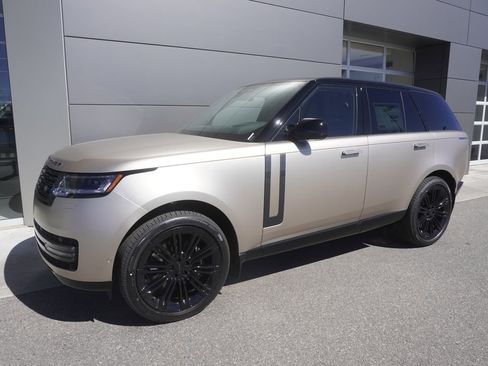 New 2026 Land Rover Range Rover SE AWD/4WD image 3