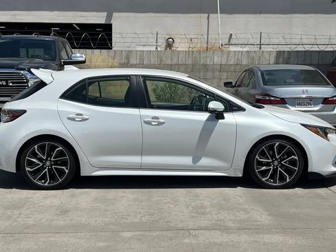 Used 2021 Toyota Corolla XSE FWD image 9