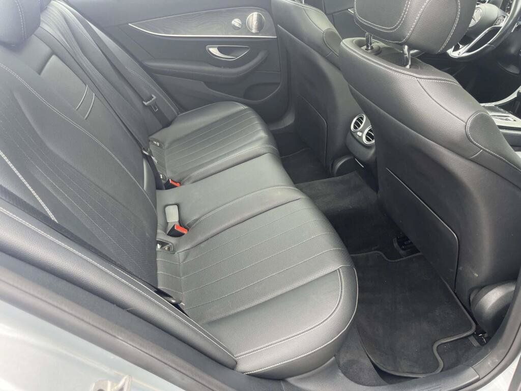 Used 2021 Mercedes-Benz E 350 4MATIC Sedan image 20