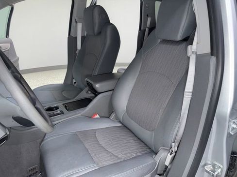 Used 2017 Chevrolet Traverse LS AWD/4WD image 12