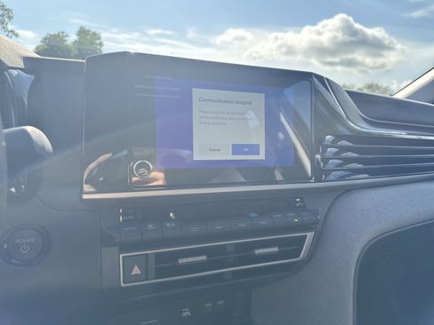 New 2025 Toyota Camry LE w/ Convenience Package image 19