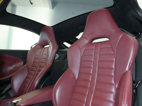 Used 2025 McLaren GTS RWD image 2