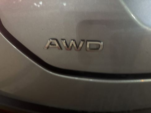 Used 2023 Honda Pilot EX-L image 7