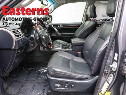 Used 2018 Lexus GX 460 Premium AWD/4WD image 14