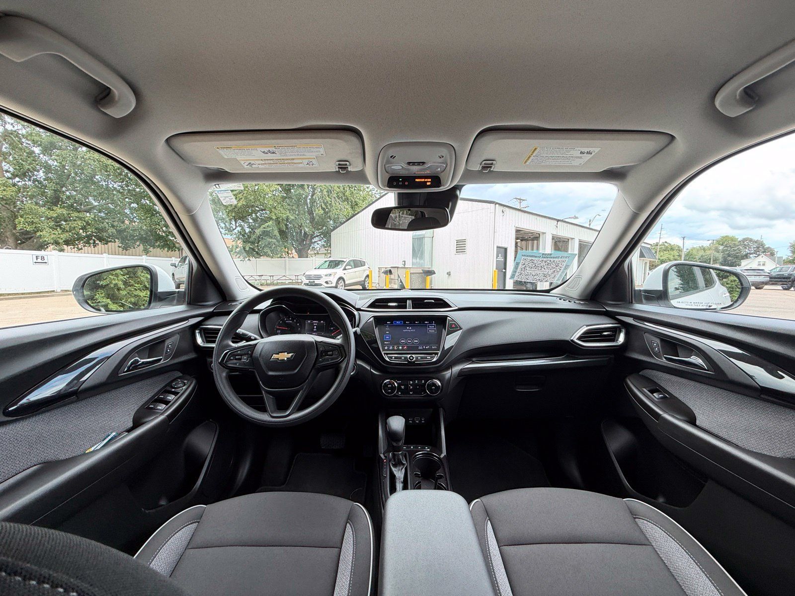 Used 2023 Chevrolet TrailBlazer LT w/ Convenience Package FWD image 30
