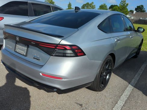 Used 2024 Honda Accord Sport image 3