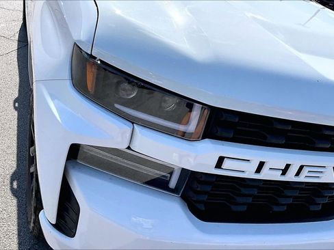 Used 2022 Chevrolet Silverado 1500 Custom w/ LPO, Blackout Package RWD image 32