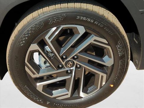 New 2025 Hyundai Tucson Limited image 9