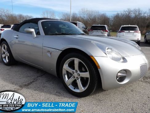 Used 2007 Pontiac Solstice Convertible w/ Premium Package RWD image 7