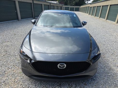 Used 2019 MAZDA MAZDA3 AWD Hatchback w/ Preferred Pkg image 11