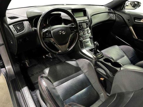 Used 2015 Hyundai Genesis 3.8 RWD image 24