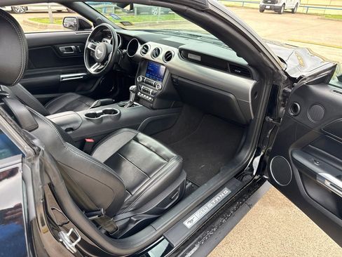 Used 2021 Ford Mustang Premium RWD image 12