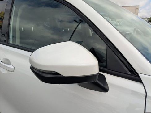 New 2027 Honda HR-V EX-L image 12