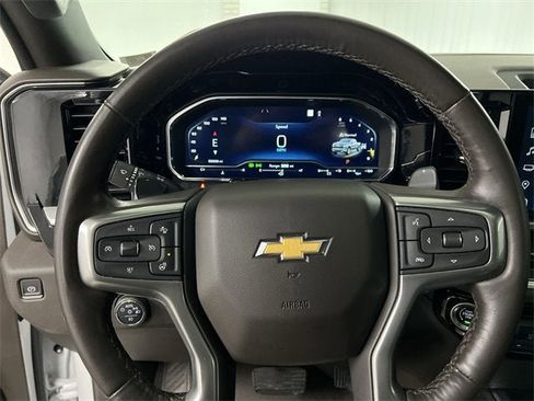 Certified 2022 Chevrolet Silverado 1500 LTZ w/ Technology Package image 11