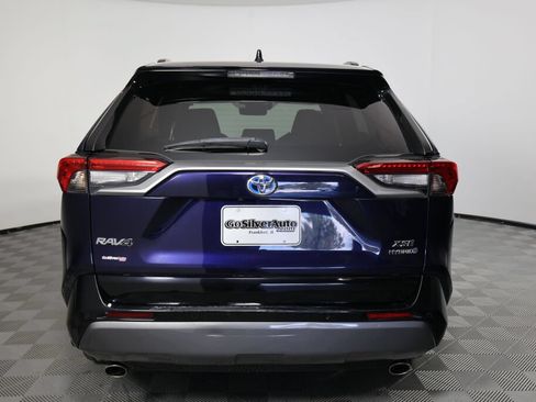 Used 2021 Toyota RAV4 XSE AWD/4WD image 3
