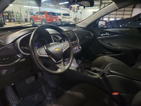 Used 2023 Chevrolet Malibu RS image 5