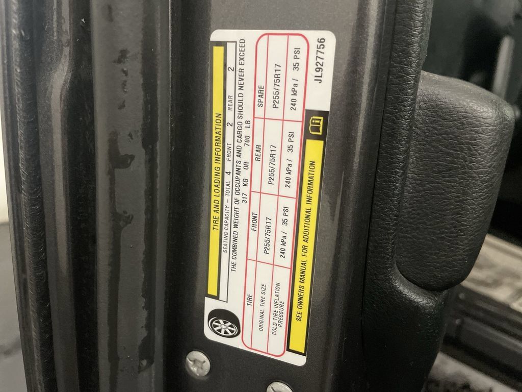 Used 2018 Jeep Wrangler Sport AWD/4WD image 24