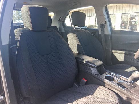 Used 2013 Chevrolet Equinox LS image 19
