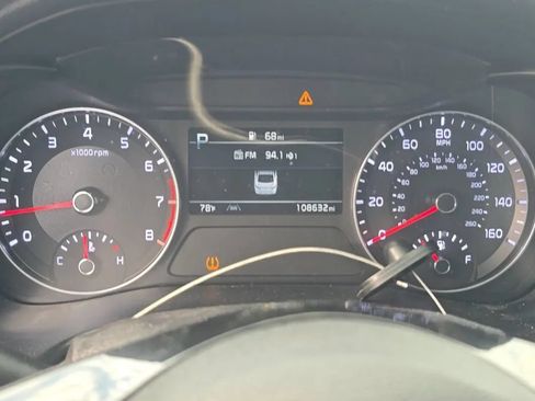 Used 2022 Kia Forte LXS FWD image 12