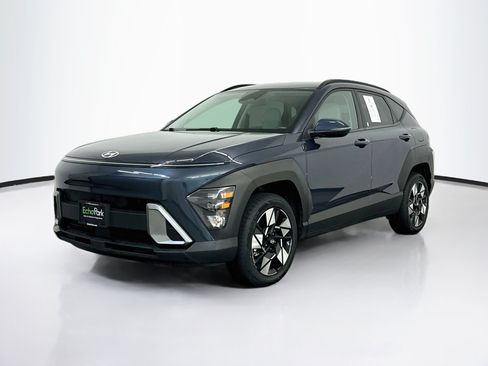 Used 2025 Hyundai Kona SEL AWD/4WD image 3