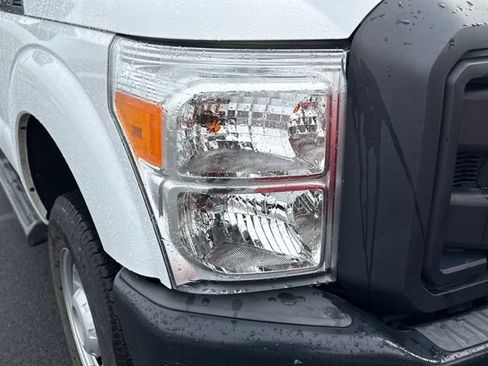 Used 2012 Ford F250 XL w/ Skid Plate Pkg image 12