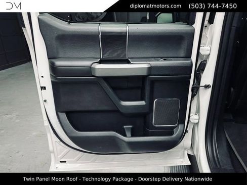 Used 2018 Ford F150 Platinum w/ Technology Package AWD/4WD image 29