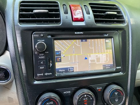 Used 2015 Subaru Forester 2.5i Touring w/ Eyesight & Navigation System AWD/4WD image 17