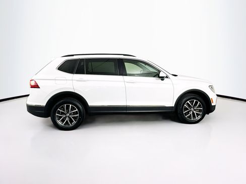 Used 2018 Volkswagen Tiguan SE FWD image 10