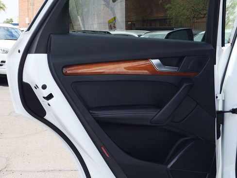 Used 2022 Audi Q5 2.0T Premium Plus image 31