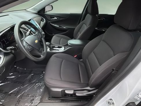 Used 2023 Chevrolet Malibu LS FWD image 18
