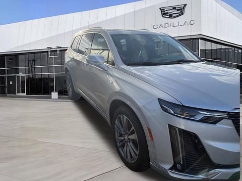 Used 2020 Cadillac XT6 Premium Luxury AWD/4WD image 8
