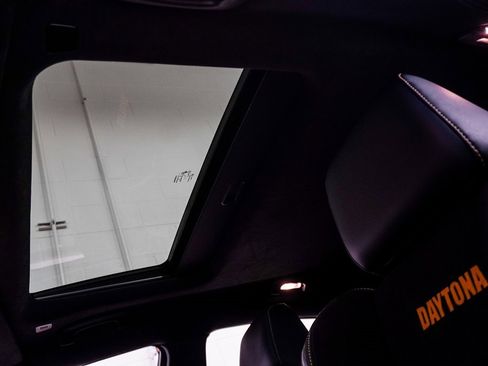 Used 2023 Dodge Charger SRT Hellcat image 8