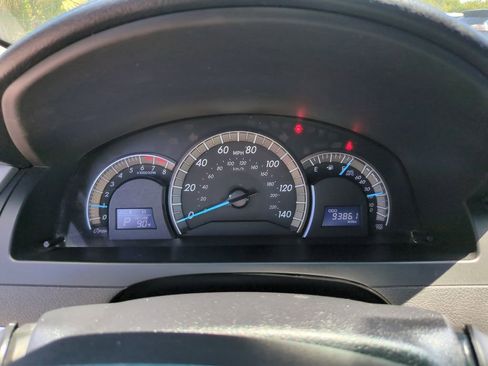 Used 2014 Toyota Camry SE FWD image 30