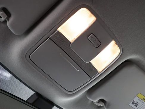 Used 2025 Kia Soul LX FWD image 29